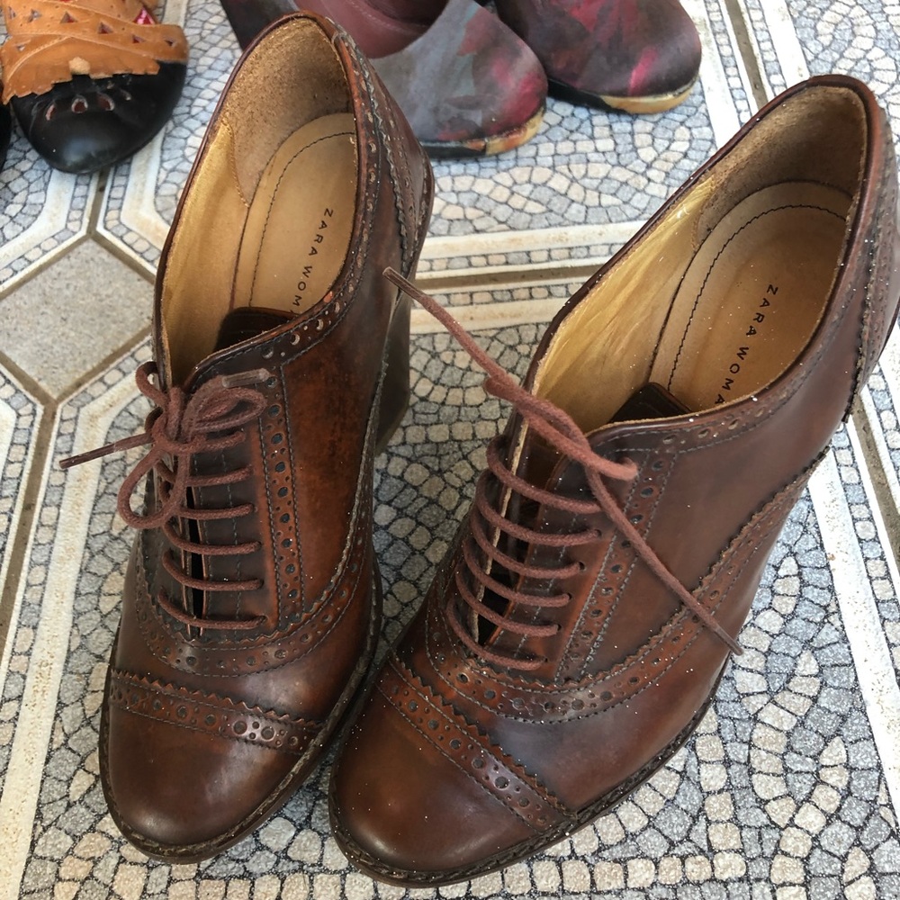 Zara’s oxford wedges brown shoes size 6